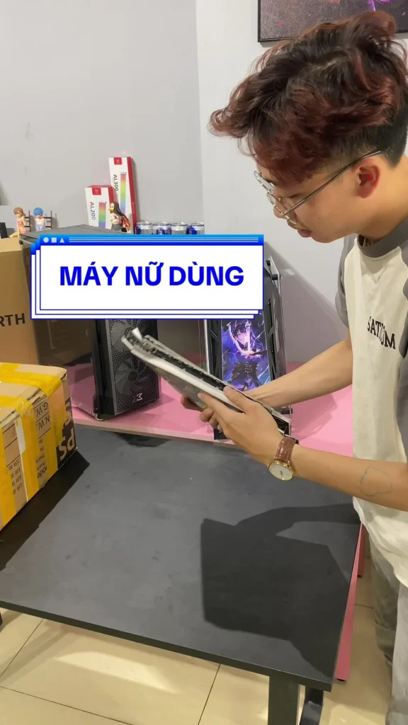 Máy nữ dùng lạ lắm #saticom #funny #laptop #pc